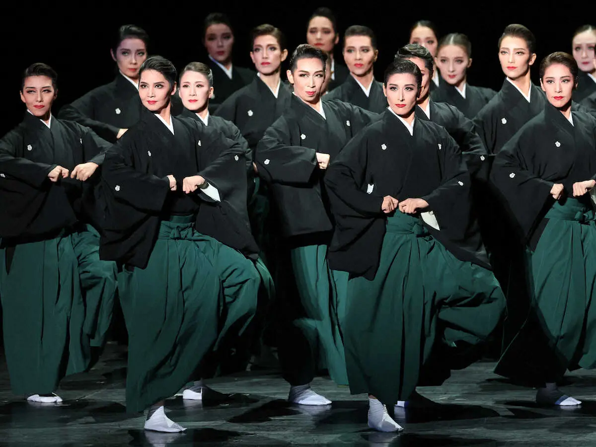 【画像・写真】宝塚歌劇団111周年記念式典　客席にはOG1100人も