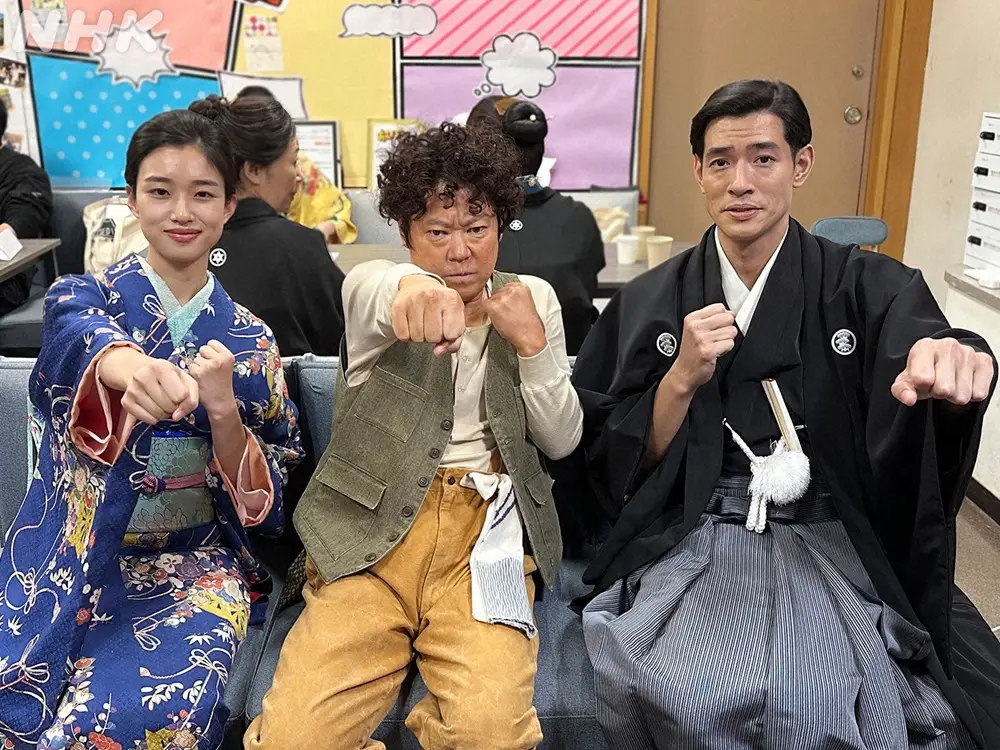 【画像・写真】「あんぱん」NHKなのに三たび不適切？“貴重にもほどがある”オフショット「確保2回目？」ネット沸く