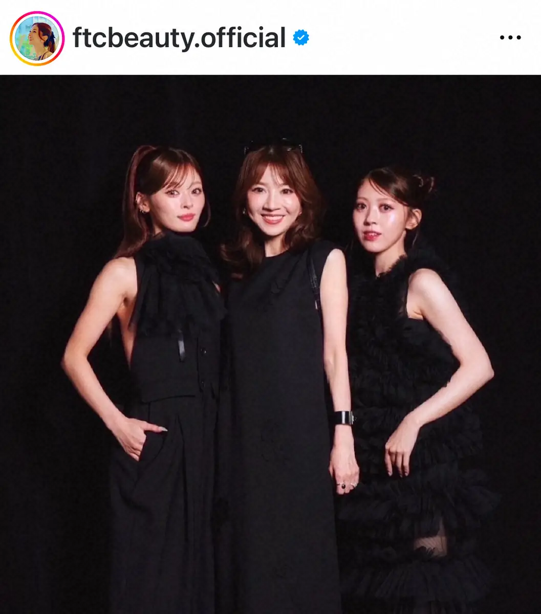 【画像・写真】君島十和子さん　娘たちとの美しすぎるブラックコーデの母娘S「三姉妹にしか見えない」「素敵すぎ」