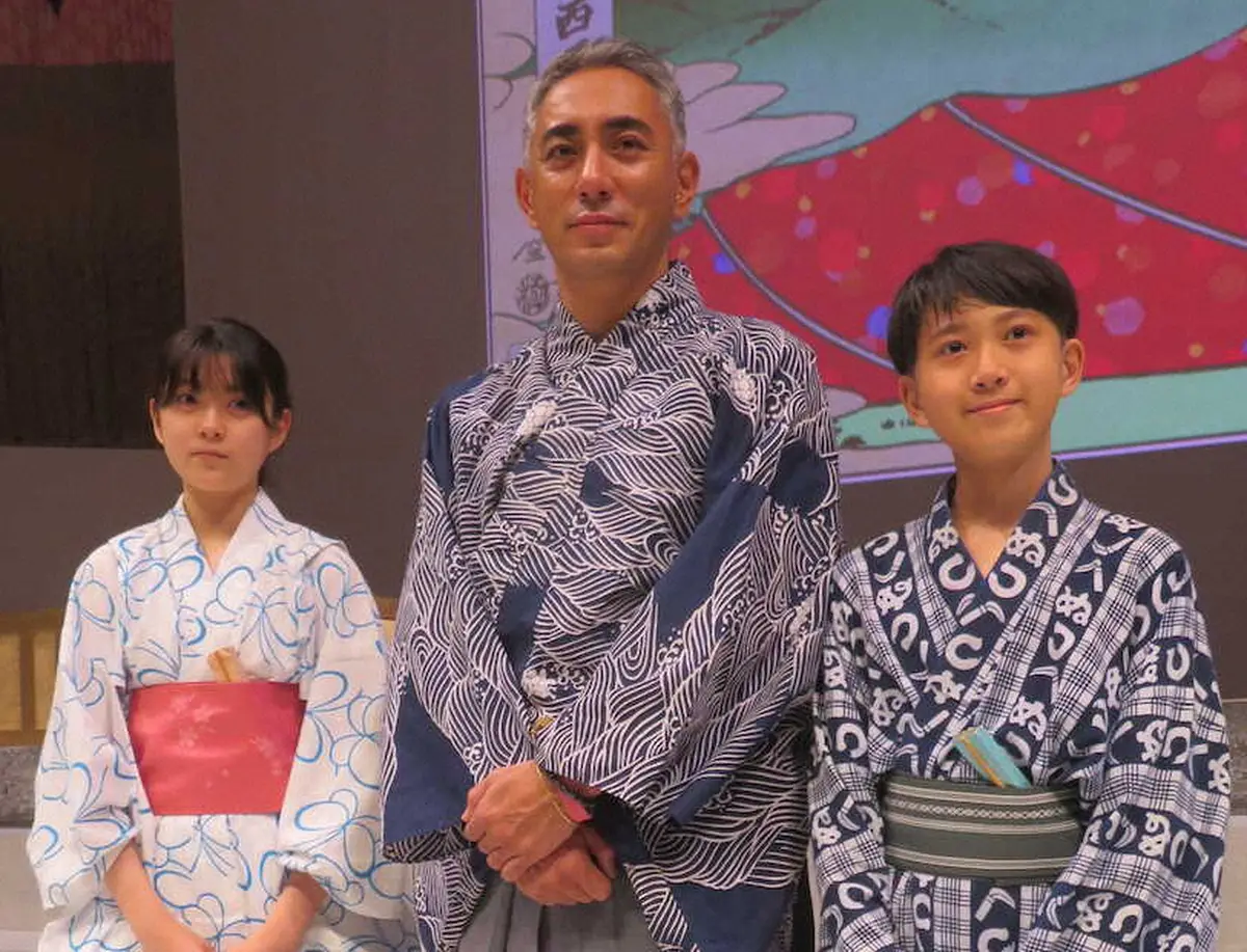 【画像・写真】（左から）市川ぼたん、市川團十郎、市川新之助
