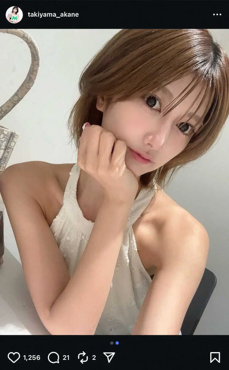 【画像・写真】ABEMA人気アナ　ぶりっこポーズの自撮りショット！「マジかわゆい」「ネイルも素敵」の声