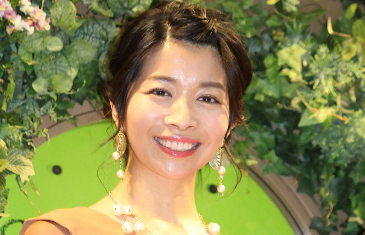 【画像・写真】三倉佳奈　フルーツは基本皮ごと食べるワケ　「キウイも皮ごと」に共演者悲鳴「獣のやることだよ！」