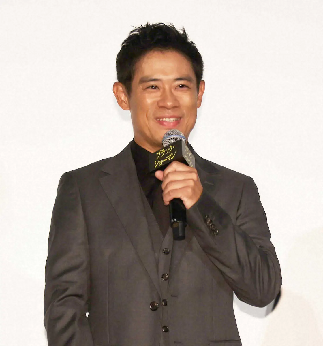 【画像・写真】伊藤淳史　有村架純と10年ぶり共演　前回の塾講師と生徒の間柄から婚約者に大昇格！？「終始幸せ」