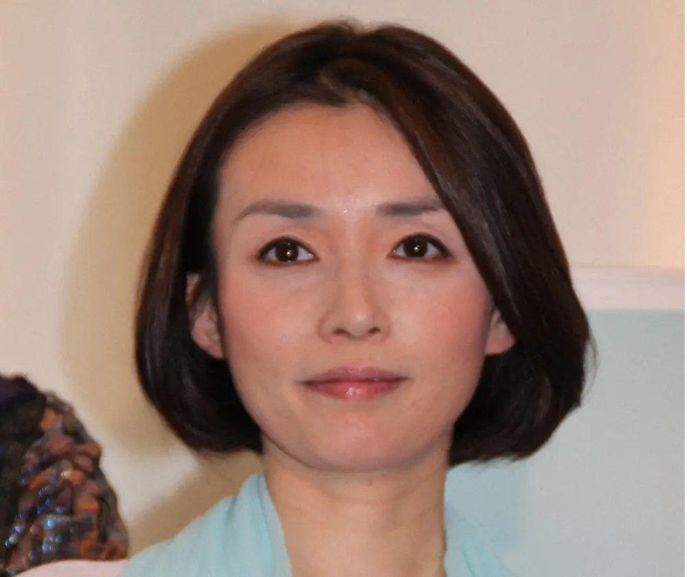 【画像・写真】蛍原徹　名作ドラマ好き芸能人とグループLINE　メンバーの人気芸人、出演女優と年1回「集まって」