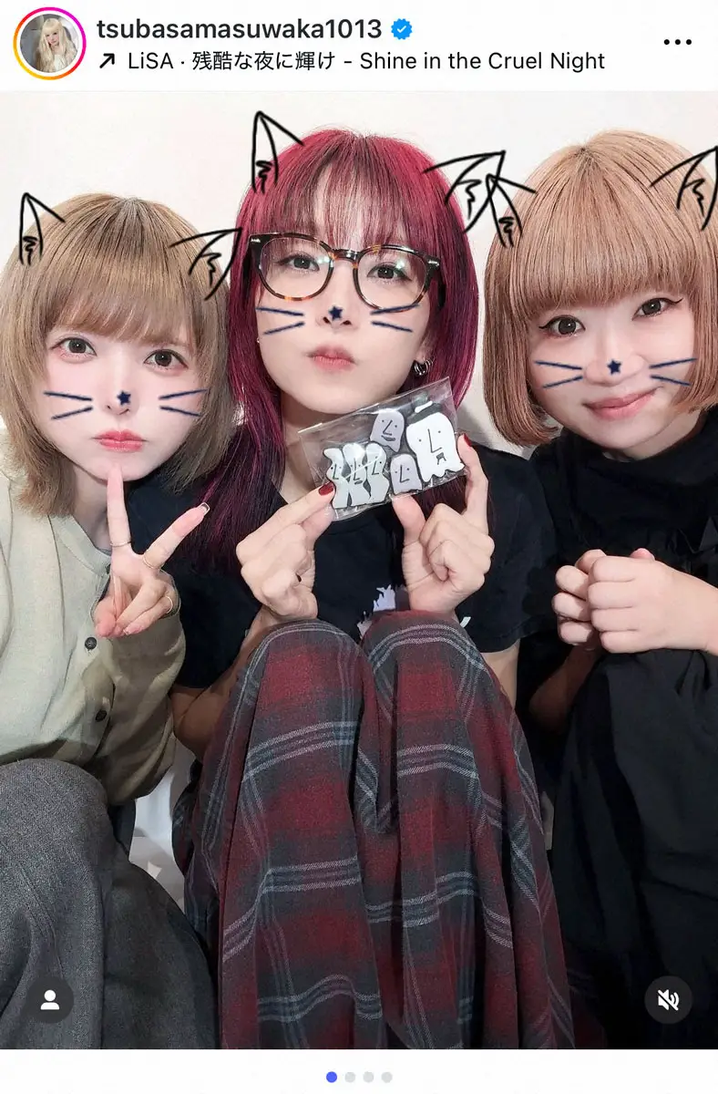 【画像・写真】益若つばさ　家に遊び来た人気女性歌手と歓喜のショット「息子も質問攻めでほぼ取材でした。笑」