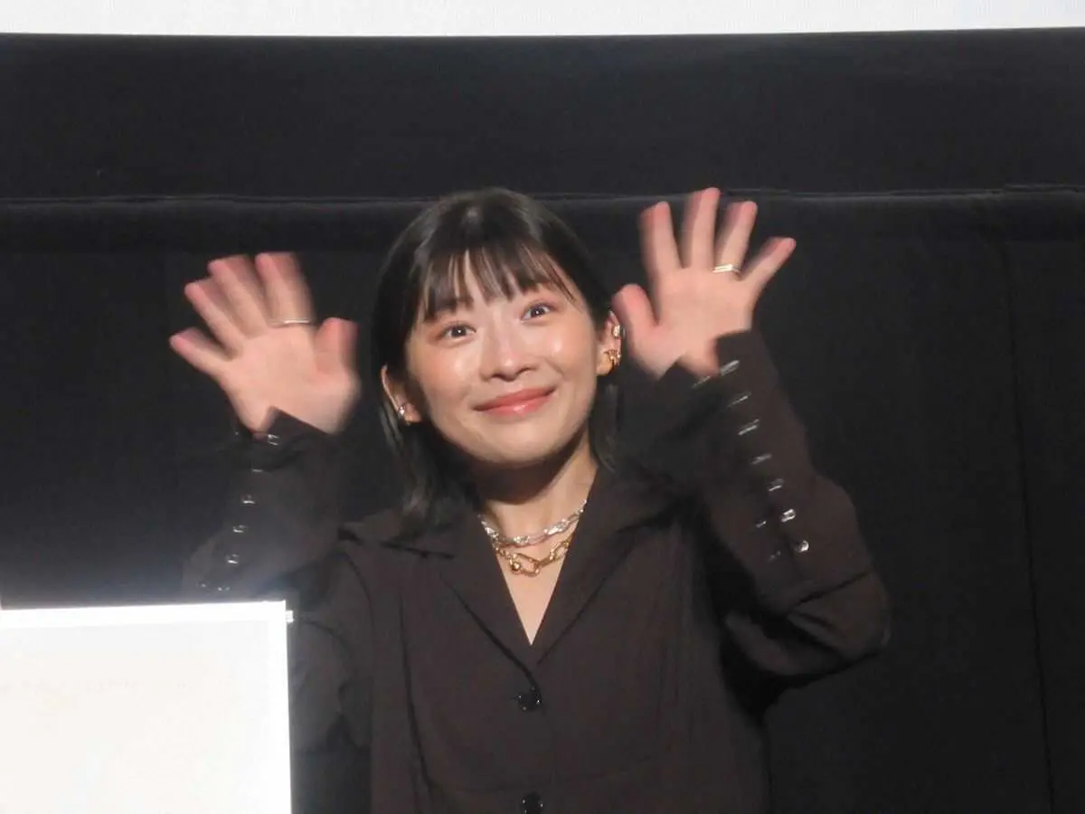 【画像・写真】伊藤沙莉　SNSで拡散を！「必ず100％目を通しますから」　映画公開記念舞台あいさつ