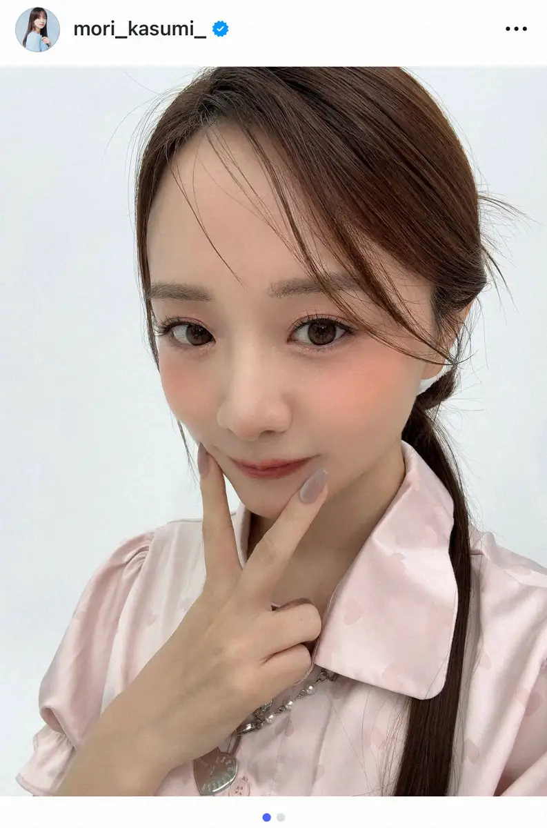 【画像・写真】森香澄　「たまには自撮り」アゴ下ピースショットに「相変わらず色気ダダ漏れ「撃ち抜かれるかわいさ」の声