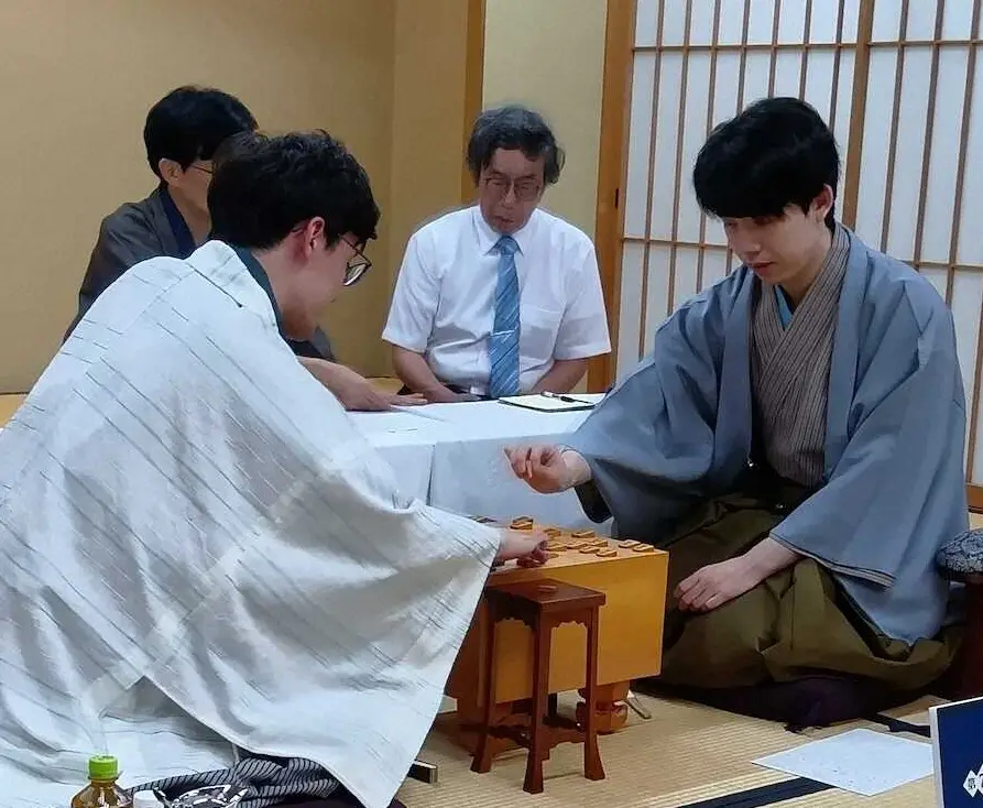 【画像・写真】藤井王座　神戸対局7連勝でストップ　王座戦連勝も7で止まる