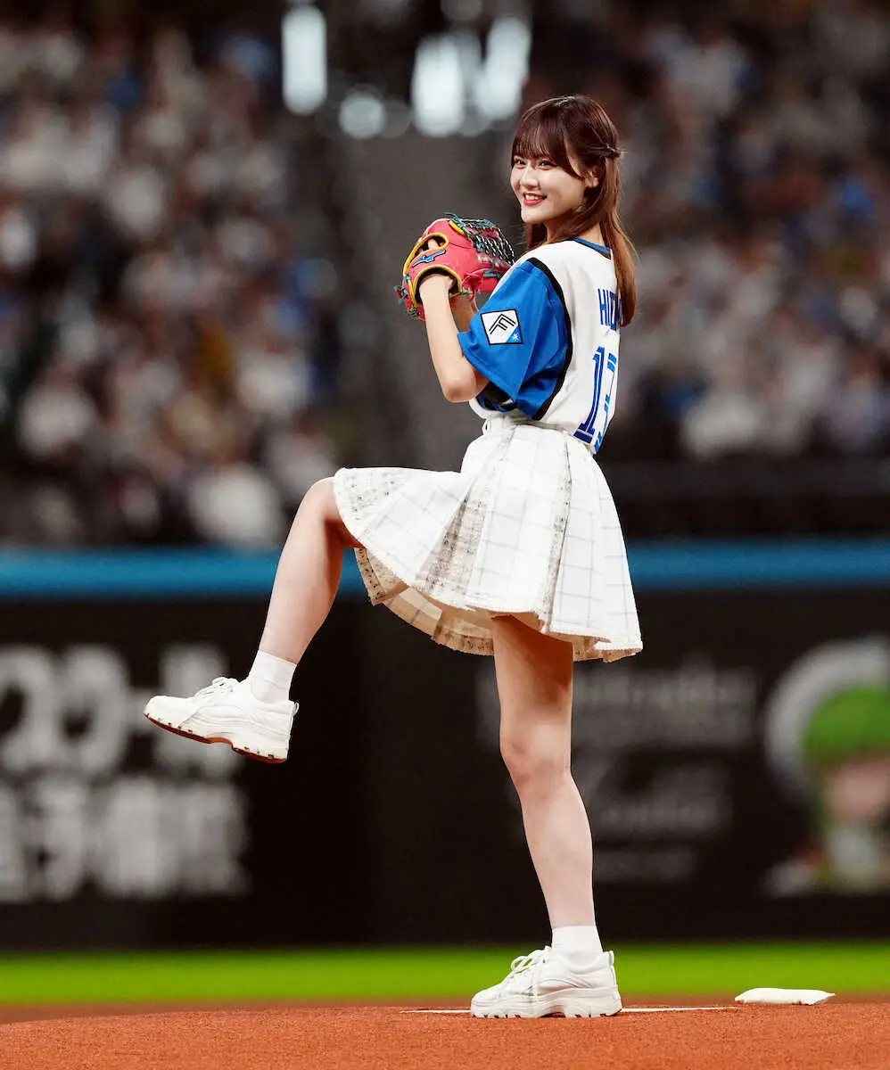 【画像・写真】イコラブ　ミニスカできつねダンスに球場熱狂！「かわいすぎ」「最高すぎる」の声、ファーストピッチも