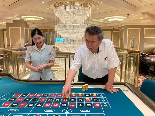 【画像・写真】久しぶりにカジノの女王ルーレットに挑戦　貴闘力のソウル訪問③