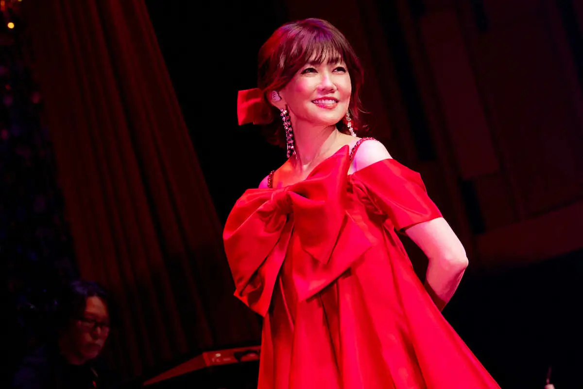 【画像・写真】松本伊代　実は大ファンの歌手がサプライズ登場で「テンション爆上がり」初公表し照れ笑い「バレちゃった」