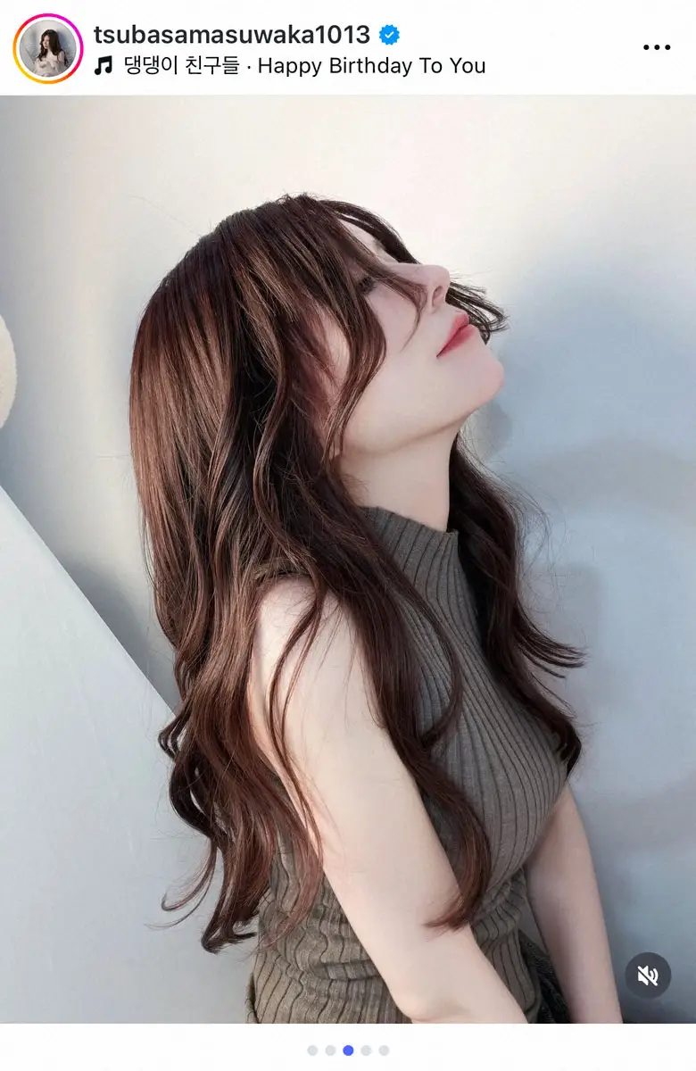 【画像・写真】益若つばさ　40歳誕生日を報告＆40代で思う「理想の髪型」新ヘア披露に衝撃の声「世界一美しい40歳」