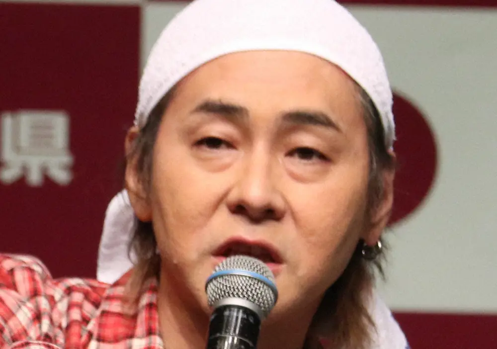 【画像・写真】ヒロシ　保護猫2匹を飼育「連絡してもらいに行った。僕が面倒見ますと」　寂しい時に「癒してくれる」