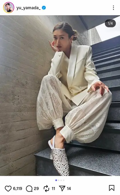 【画像・写真】山田優　全身オフホワイトの最新コーデを披露「これ着こなせるの優様ぐらい」「似合いすぎ」の声