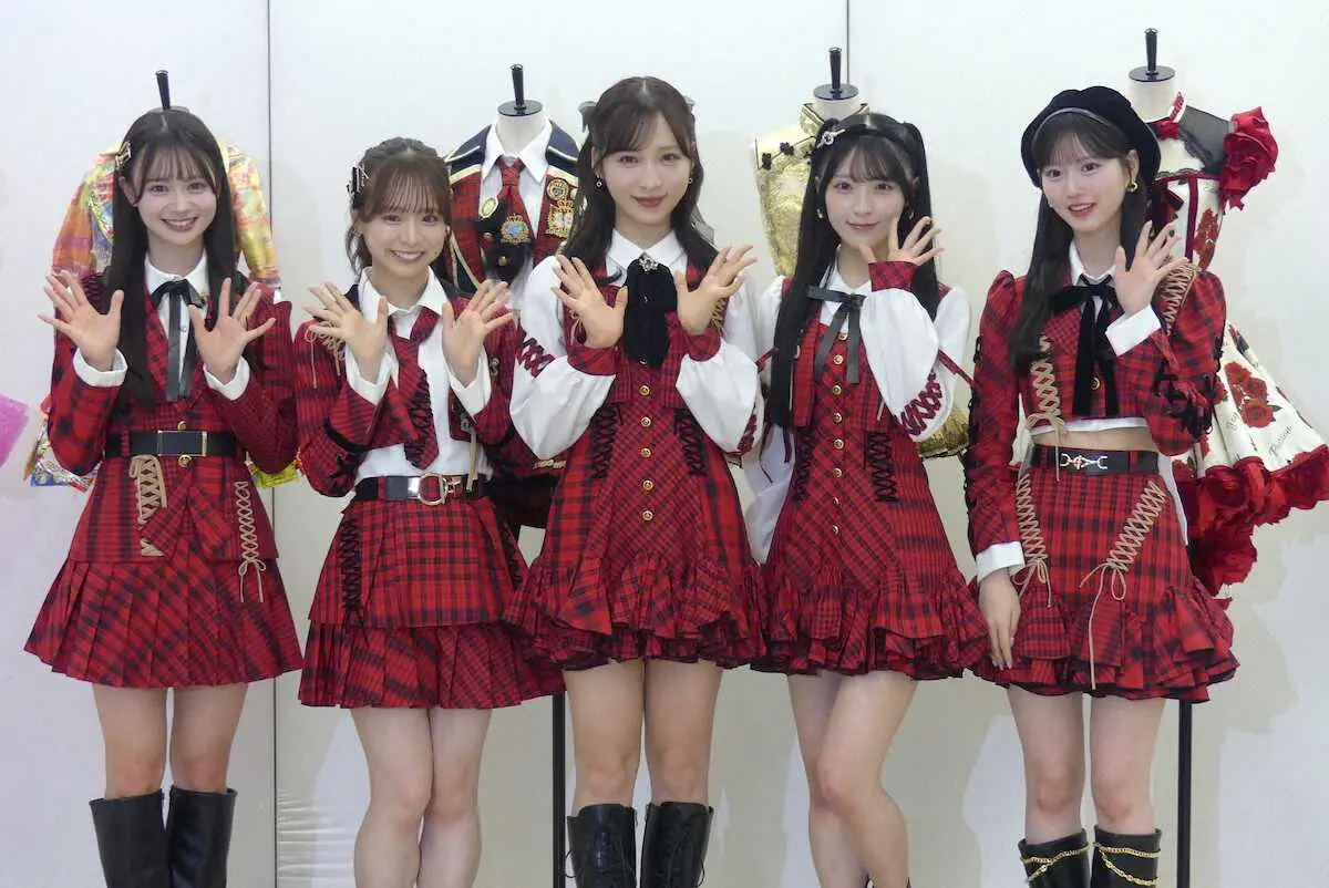 【画像・写真】AKB48　結成20周年で最大規模の衣装展　倉野尾「一個一個に愛が詰まっています」