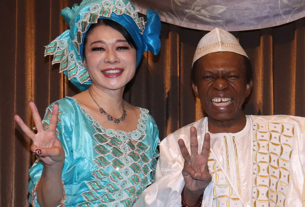 【画像・写真】テレ朝「かりそめ天国」　ロケ中に“仕込みを疑うレベル”の奇跡の出会い　「3番目の奥さん」といたのは…