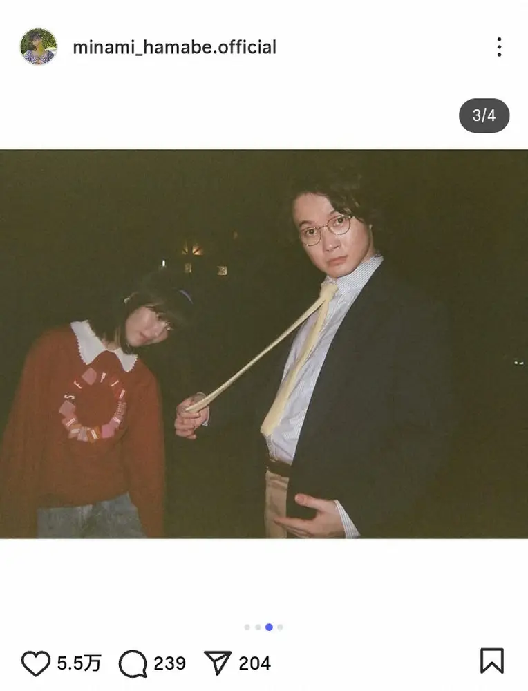 【画像・写真】浜辺美波　朝ドラ共演人気俳優と再共演で仲良しオフショ　人気歌舞伎俳優親子と3Sも　「可愛すぎ」の声