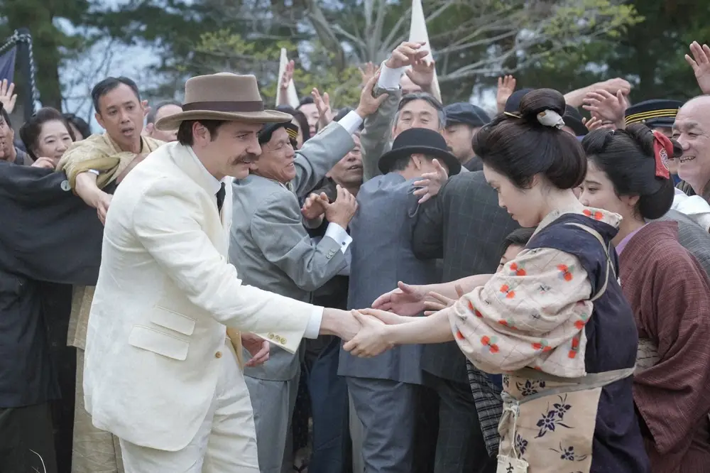 【画像・写真】「ばけばけ」“小泉八雲役”英俳優が感謝！髙石あかりは「凄く元気」吉沢亮とゲーム好き共通「気が合う」