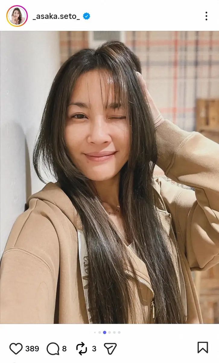 【画像・写真】瀬戸朝香　秋らしいダークトーンに変身！　“ウインク自撮りS”にファン絶賛「綺麗」「色気ありすぎ」