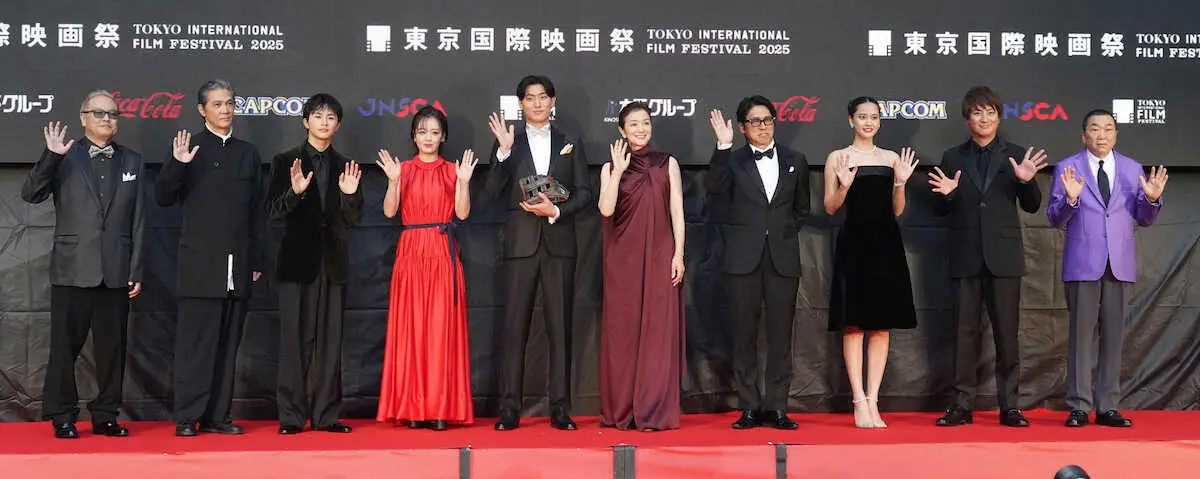 【画像・写真】鈴木京香　「栄光のバックホーム」で11年ぶりレッドカーペット「横田慎太郎さんを知ってほしい」