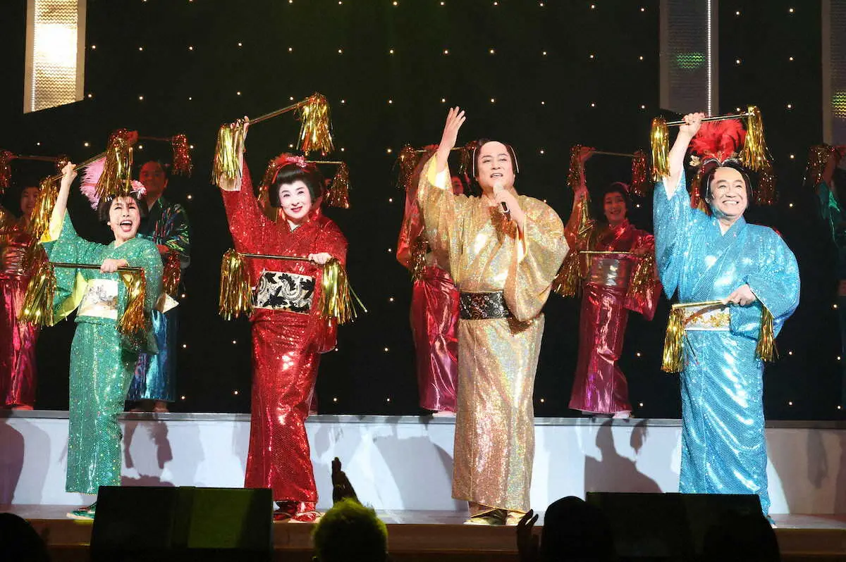 【画像・写真】檀れい、大阪で開幕した舞台でニワトリのモノマネ