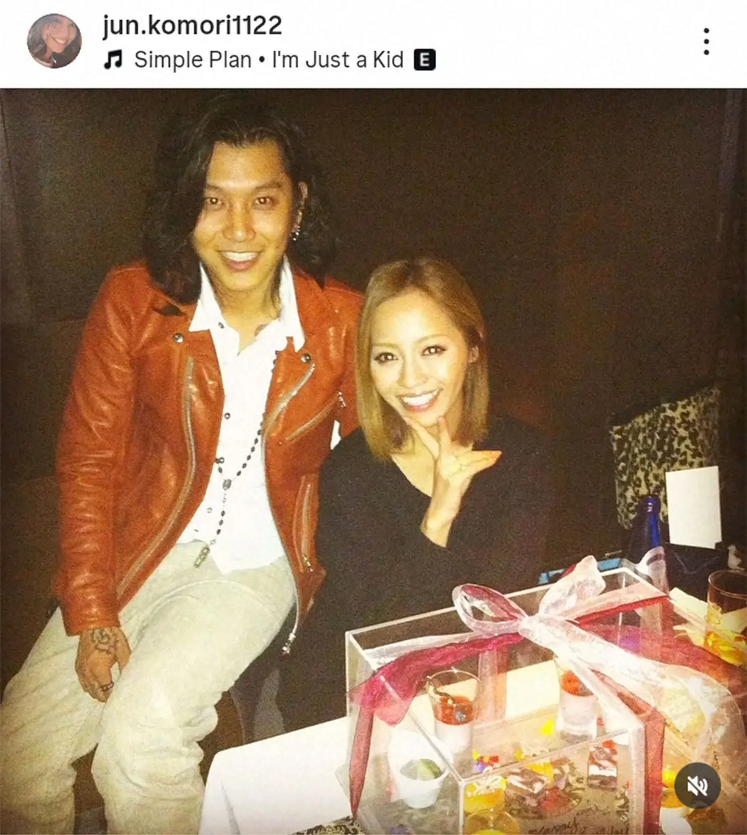 【画像・写真】小森純　40歳の誕生日迎え夫との2ショット披露　14年前と比較「我等もちゃんと歳をとりましたね」