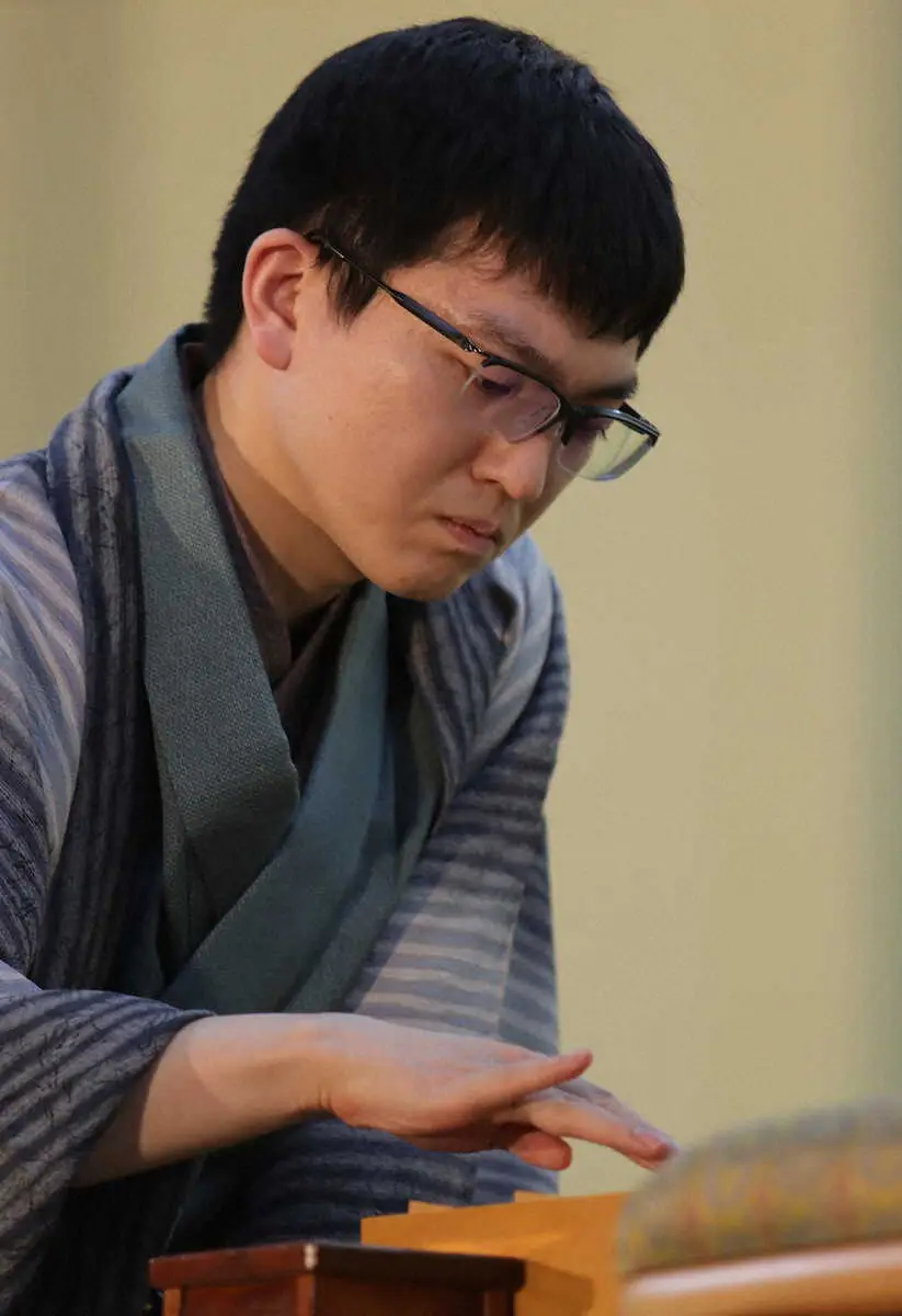 【画像・写真】将棋のJT杯決勝は藤井聡太王将が永瀬拓矢九段に勝利　2年ぶり3回目の優勝