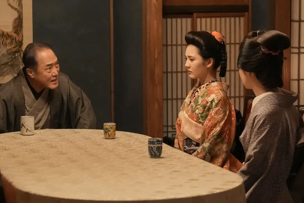 【画像・写真】【明日25日のばけばけ】第42話　積極的な姿勢を見て…知事と錦織はリヨのヘブンへの恋心に気づく