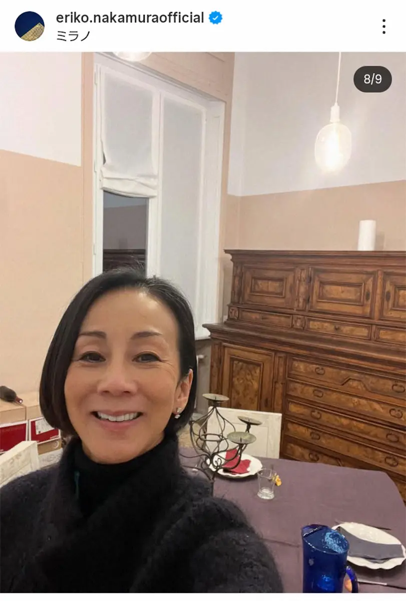 【画像・写真】中村江里子　ミラノの自宅の“食器棚”は400年前の教会で使用の家具「アンティーク市で購入」