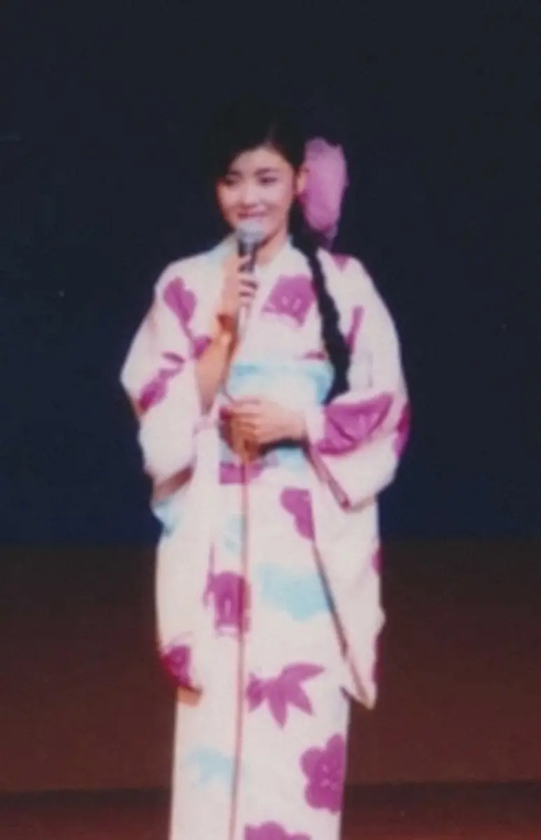 【画像・写真】87年「村勢真奈美」という芸名でデビュー