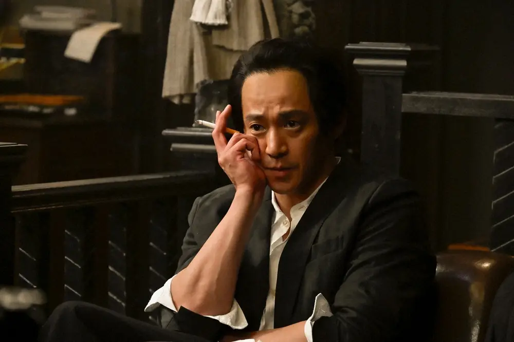 【画像・写真】三谷ドラマ「もしがく」激似？冒頭3分半　小栗旬が恩師・蜷川幸雄氏役を体現「相槌の打ち方一つ」映像研究