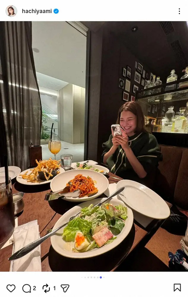 【画像・写真】井戸田潤の妻・蜂谷晏海「お腹もいよいよはち切れそう」出産前最後？の外食でニッコリ　第2子妊娠中