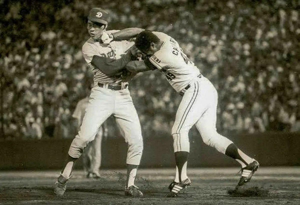 【画像・写真】下半身まひ元巨人クロマティ氏と38年前乱闘の元中日宮下氏がXmasトークショー、友情チャリティー出演