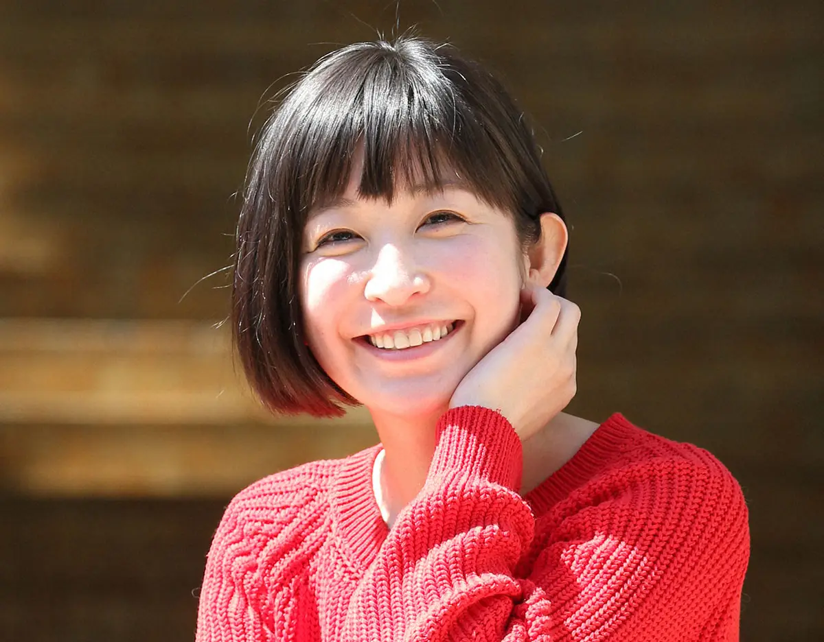 【画像・写真】小野真弓「お腹と背中を中心に」原因不明の湿疹明かす　膠原病は「あてはまらず」まだ「いろいろ検討」