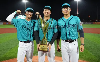 【画像・写真】“ドバイドリーム”ついに完結　狭き門を勝ち抜いた3選手の戦いに密着　初めてプロの世界で戦った1カ月