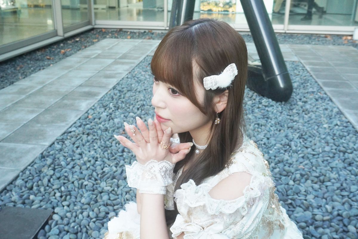 【画像・写真2枚目】初アルバムに刻んだ「私らしく美しく」――結成5周年「.BPM」　源有紀子“邪道アイドル”の矜持（撮影・七瀬汐里）
