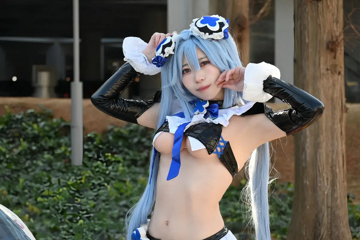 【画像・写真】月詠乃愛　冬コミ1日目は人気ゲーム「NIKKE」の「ヘンゼル」コス！魅惑のボディにファン興奮