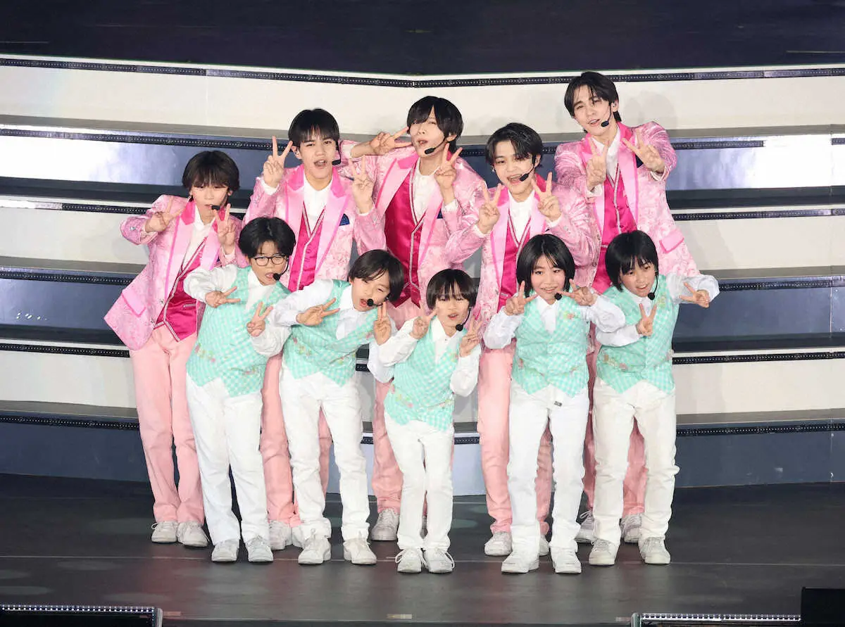 関西ジュニア あけおめコンサート 2026＞パフォーマンスを披露する