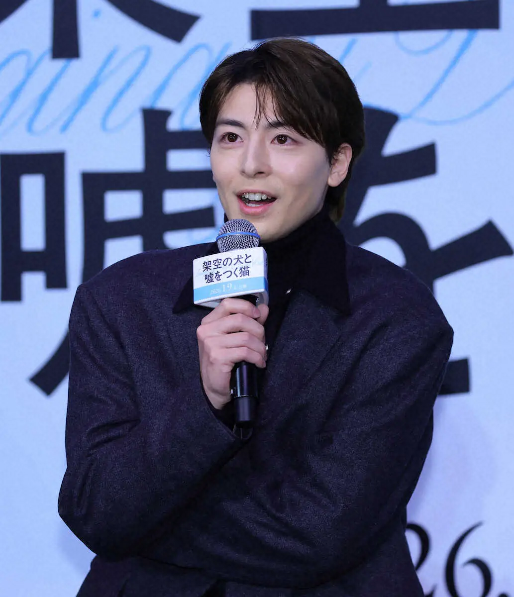 【画像・写真】高杉真宙　波瑠との結婚発表後、初めて報道陣に対応　祝福の声に会釈　年末年始は「家族と」