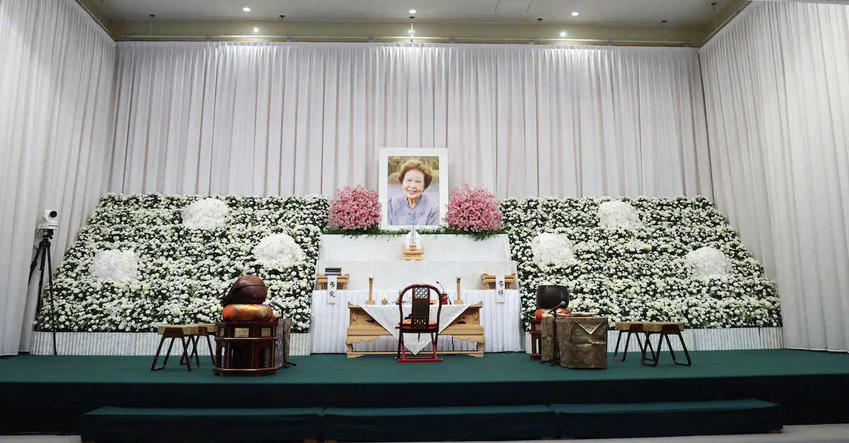 【画像・写真】海老名香葉子さん　4人の子供が見送った　イブが命日に正蔵「まるで落語のオチ」　お別れの式に1000人