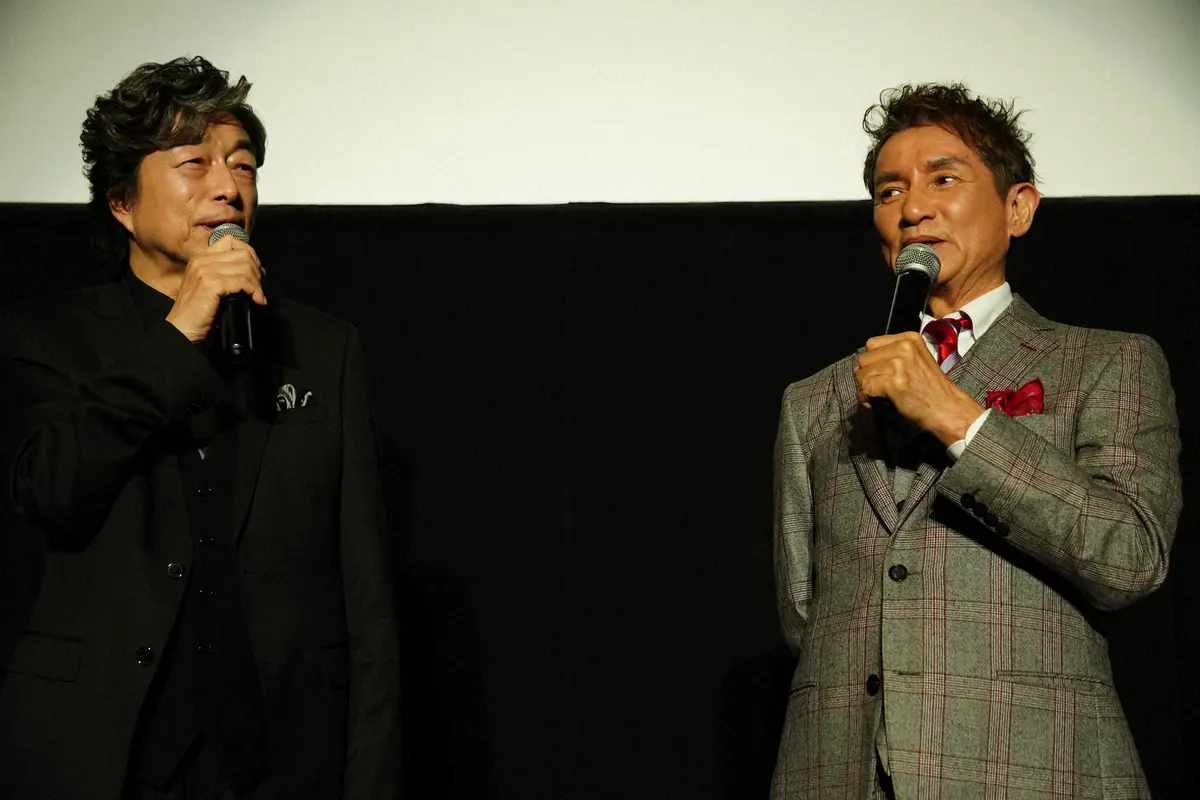 【画像・写真】中村雅俊　監督映画で女優に演技指導「思いっきりたたけ！跡がつくくらい…」なぐられ役の田中健は苦笑い