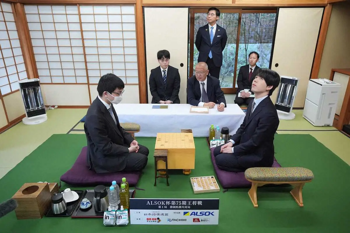 【画像・写真】【王将戦】藤井王将V5へ！スタートダッシュ　タイトル戦開幕局15連勝中　11日掛川の陣で開幕