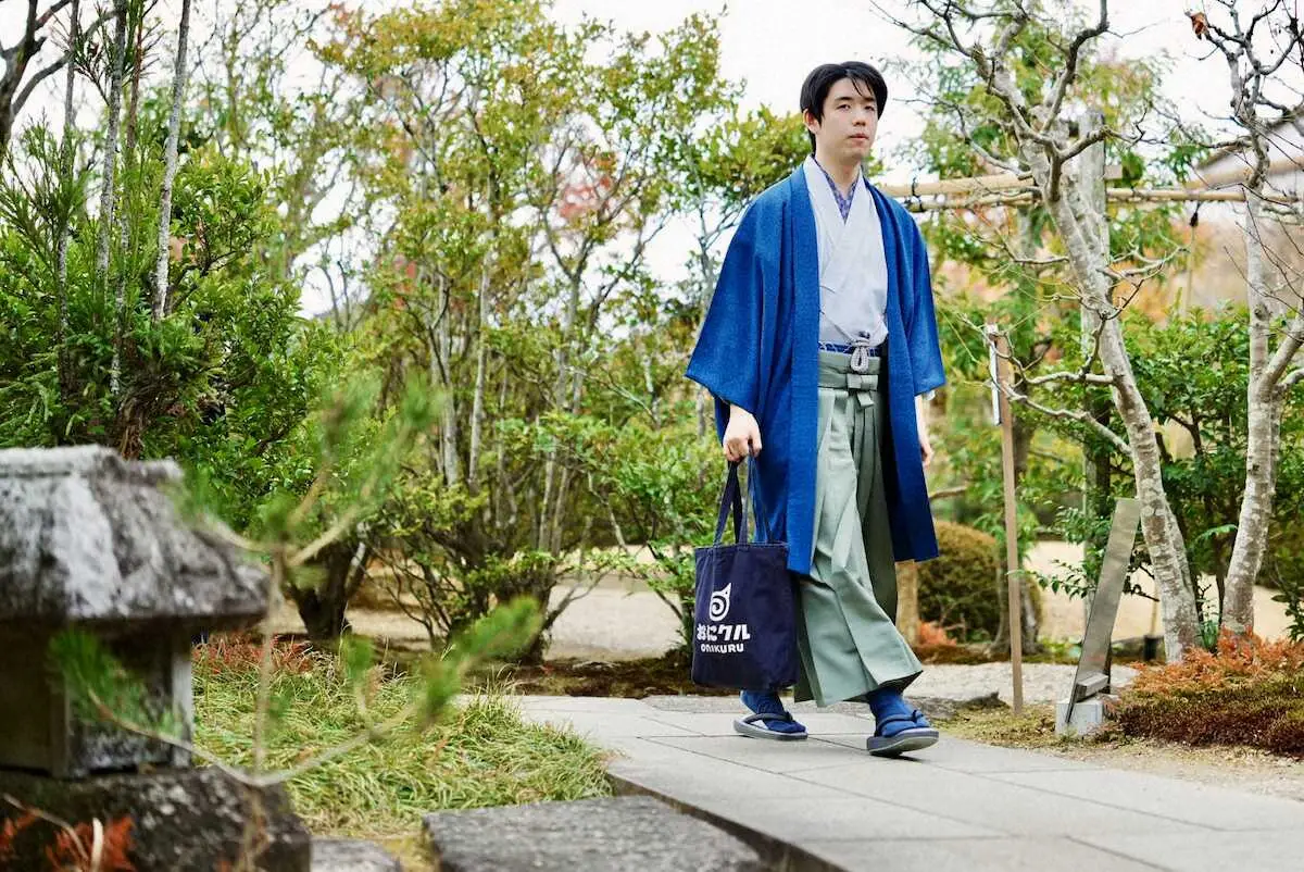 【画像・写真】王将戦第1局始まる　先手は永瀬拓矢九段▲2六歩　VS藤井聡太王将
