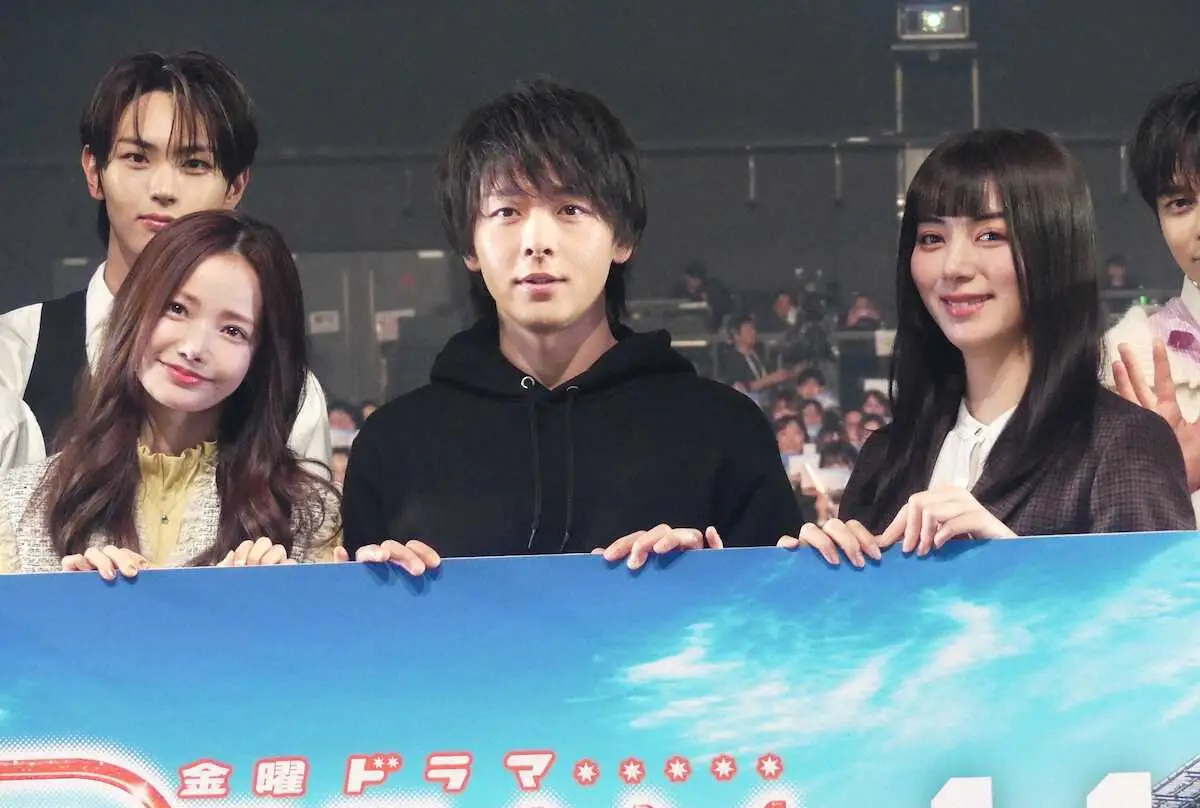 【画像・写真】中村倫也　“プロデュース”するNAZEのパフォーマンスに感激「涙腺が刺激される」