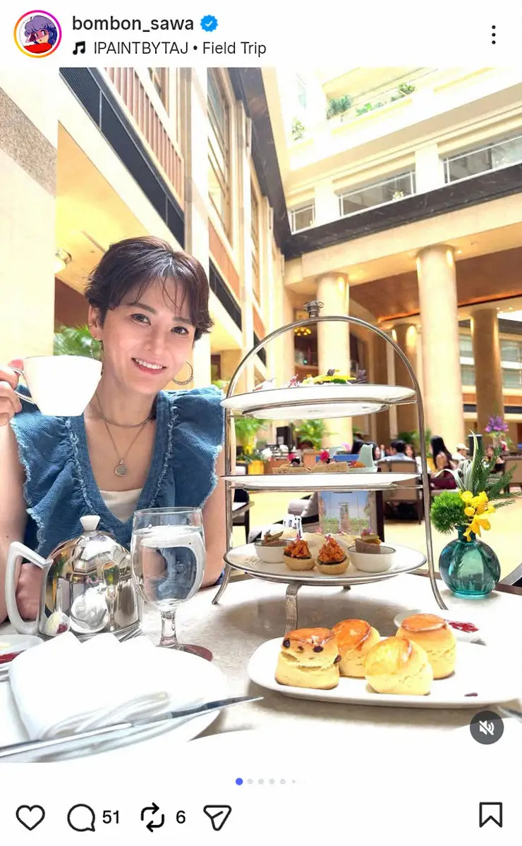 【画像・写真】鈴木砂羽　正月シンガポール旅行オフショに注目集まる「かなり痩せました？」「別人かと」「顔がスッキリ」