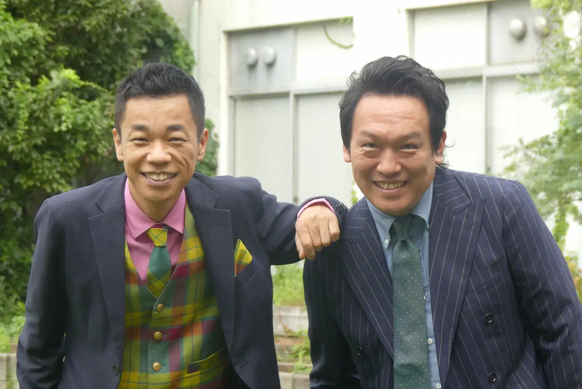 【画像・写真】COWCOW多田　おなじみ“伊勢丹スーツ”初登場秘話語る　相方の助言でスーツ購入、大舞台で披露も…