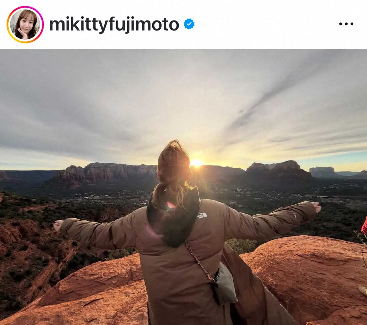 【画像・写真】藤本美貴　正月旅行のセドナでの初日の出ショット披露「神々しい」「エネルギーを感じる」「素敵な夫婦」