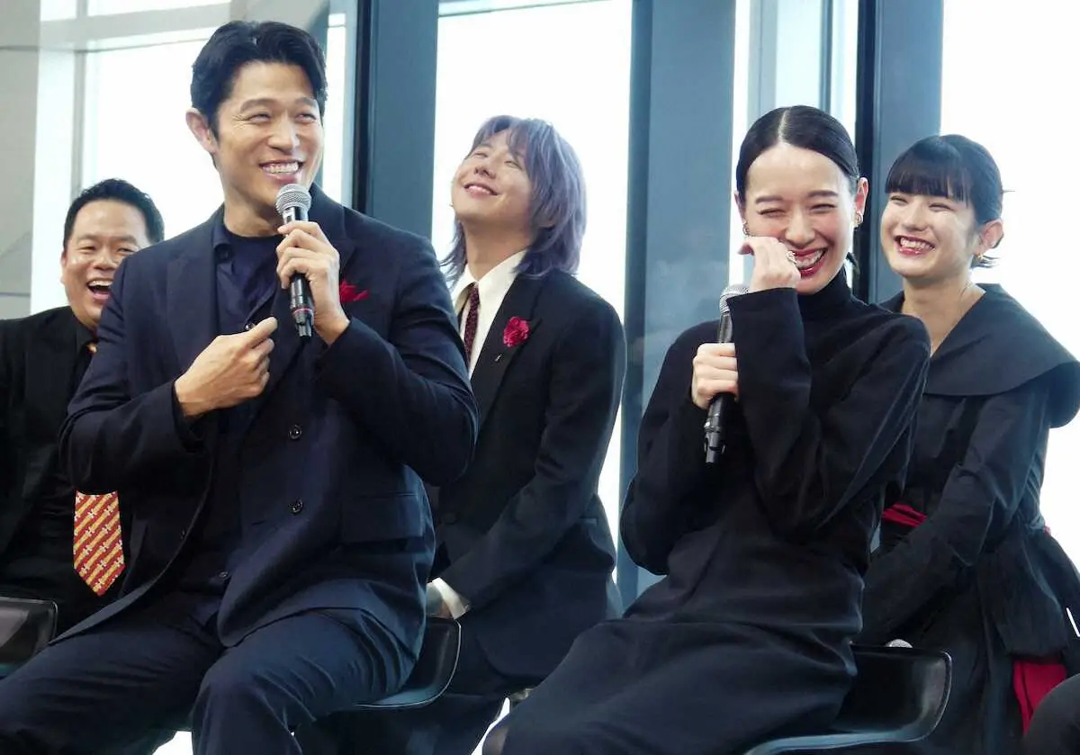 【画像・写真】鈴木亮平主演　日曜劇場「リブート」初回視聴率は13・3％　13作連続の2桁発進！