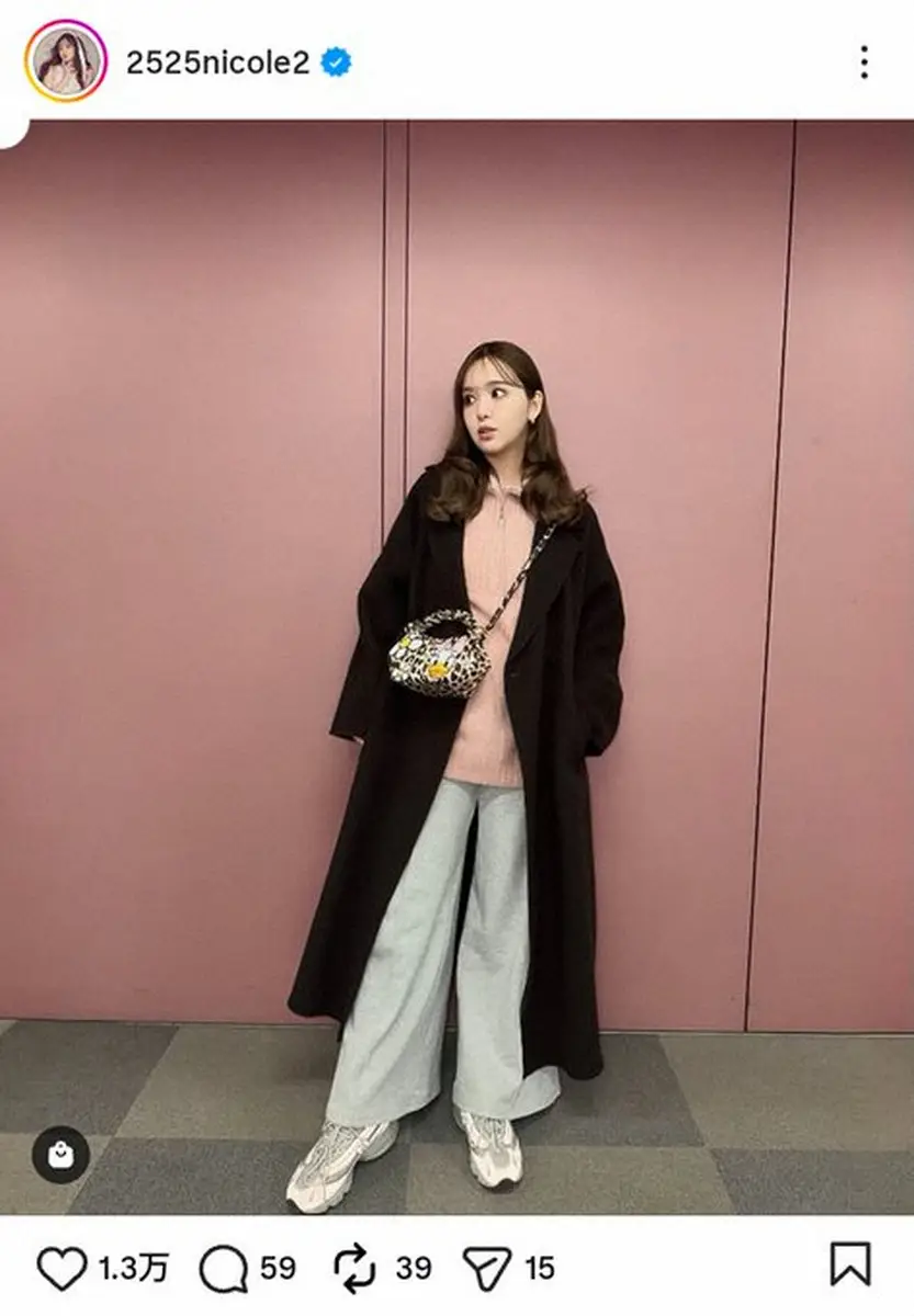 【画像・写真】藤田ニコル「妊娠中期も後半な私」の“らくらくコーデ”に反響「ちゃんとオシャレ」「足長い！！可愛い」