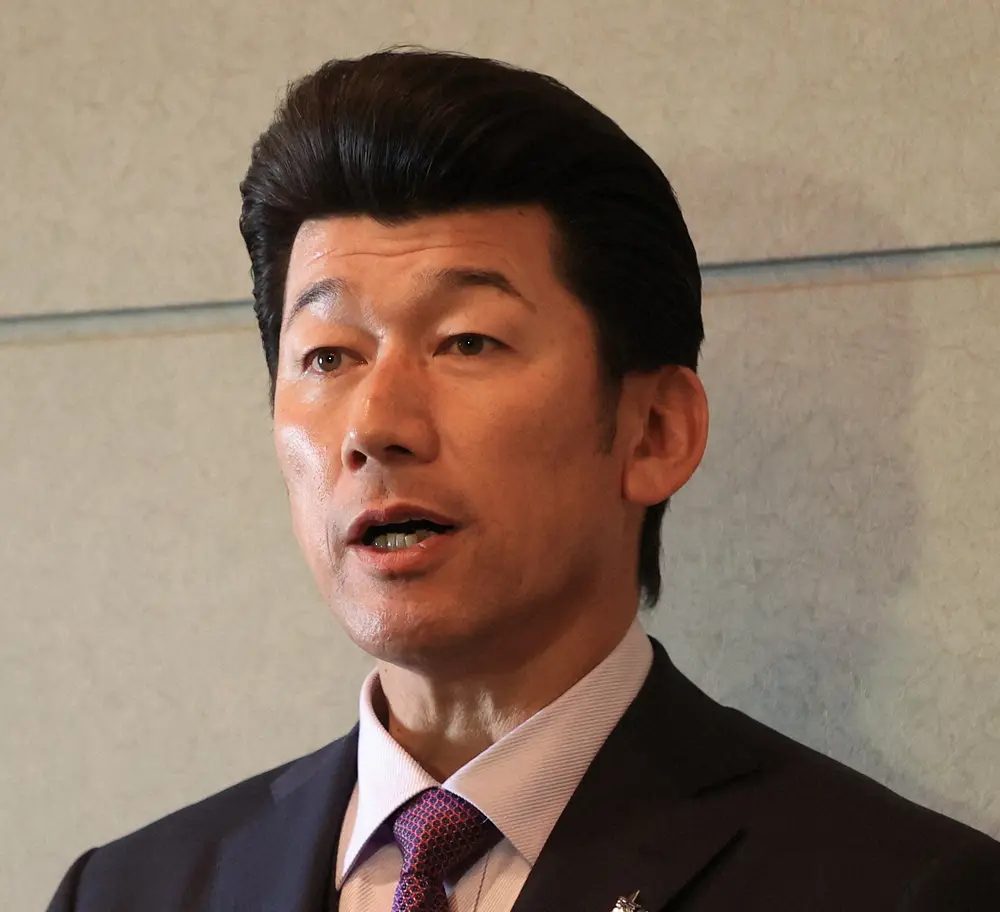 【画像・写真】三浦大輔氏　オフには草野球も…実は10年来の仲良しという9歳上コワモテ俳優「一度コーチに来て」